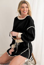 Load image into Gallery viewer, Black Contrast Trim Loose Pullover and Lace-up Waist Skort Set