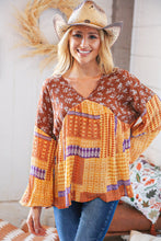 Load image into Gallery viewer, Boho V Neck Crinkle Floral Woven Babydoll Top
